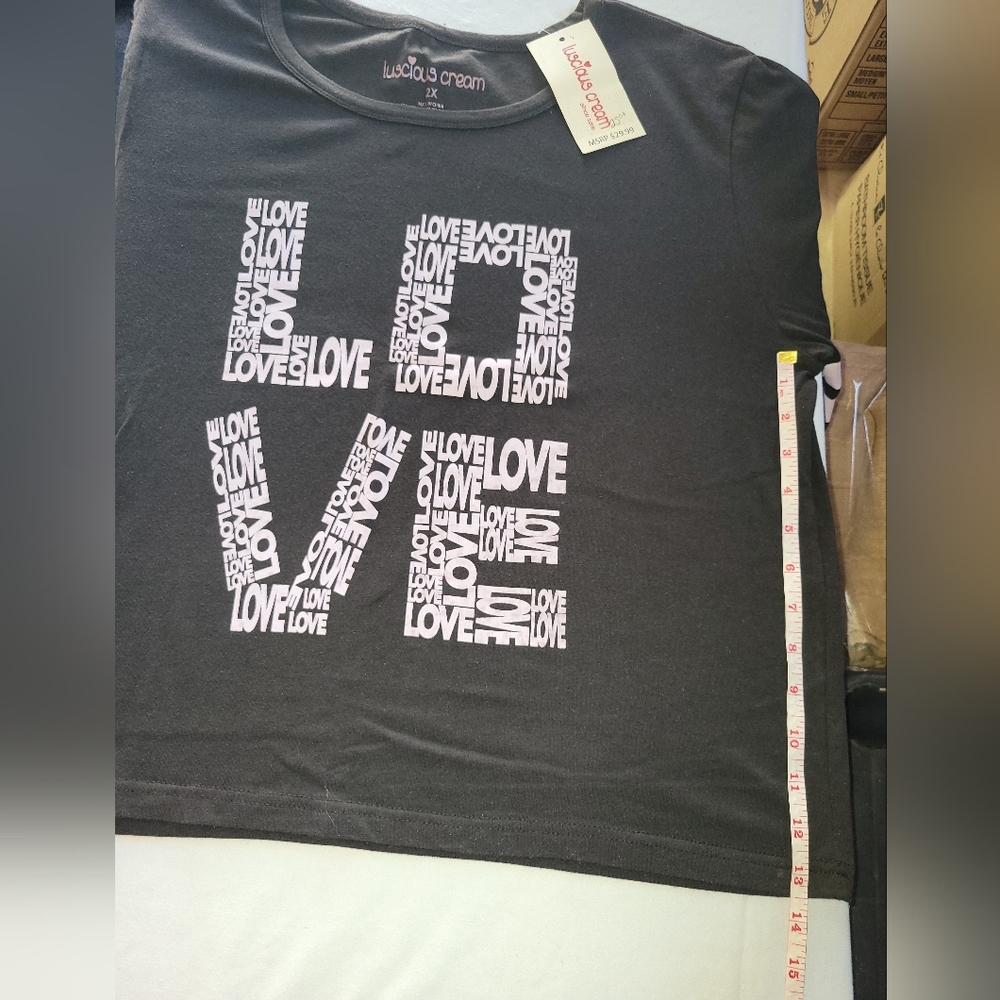 Black Love Graphic  Crop T-Shirt Size 2x